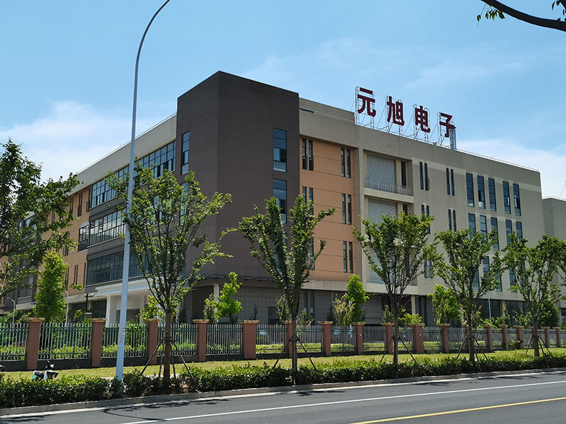 南京薩特科技旗下全資子公司安徽元旭采購我司一台八溫區香蕉视频软件用於貼片保險絲，貼片電阻測試SMT焊接缺陷